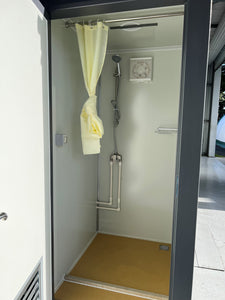 DOUBLE SHOWER UNIT