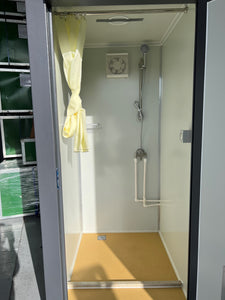 DOUBLE SHOWER UNIT